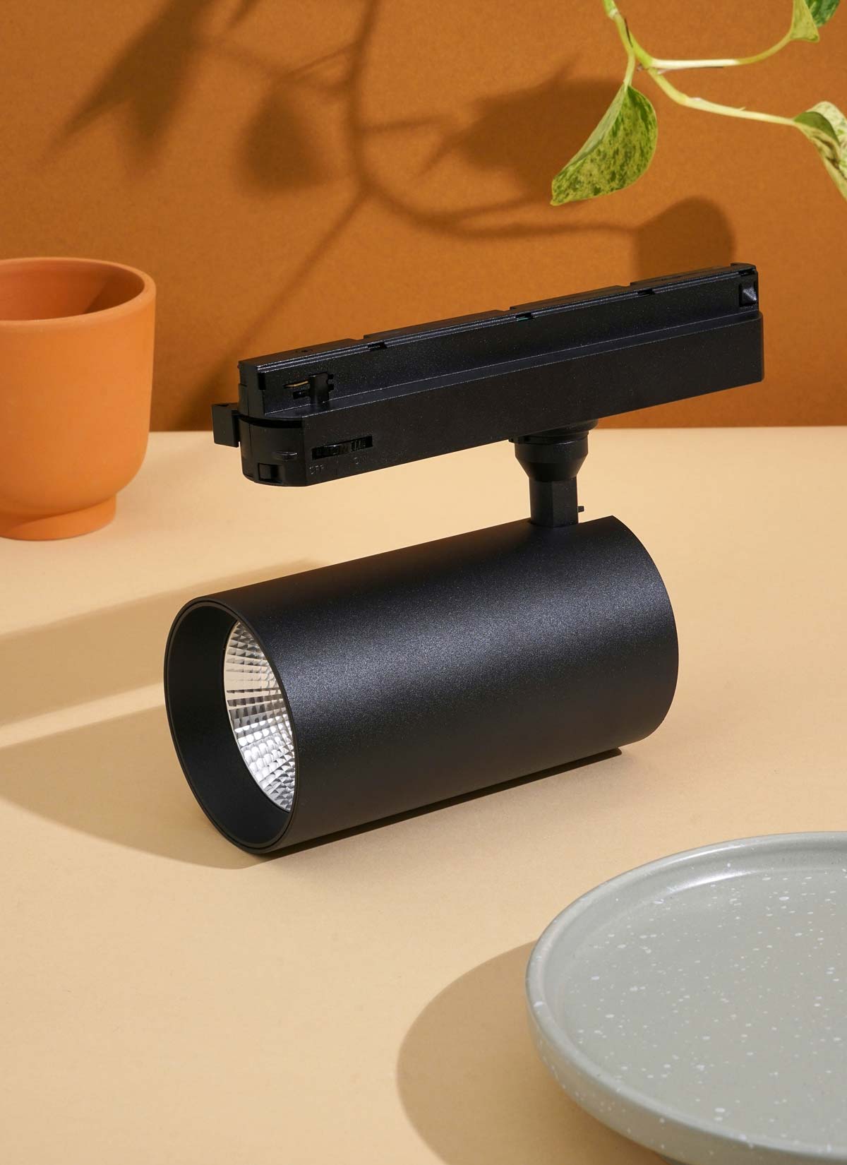 Highland™ LED Track Light System-2